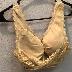 No wire push up bra fits like XL